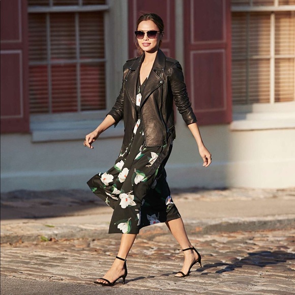 Banana Republic Floral Midi Wrap Dress - Picture 4 of 11